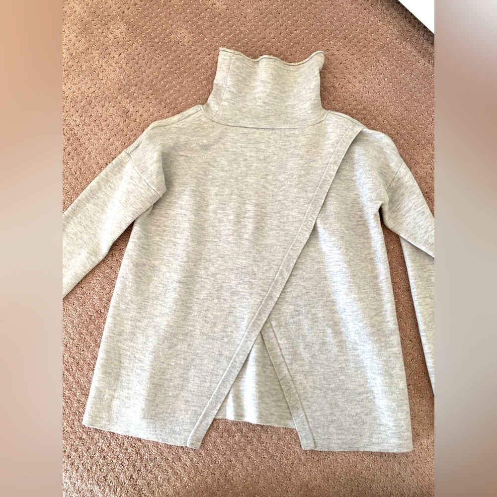 Vineyard Vines sweatshirt turtleneck